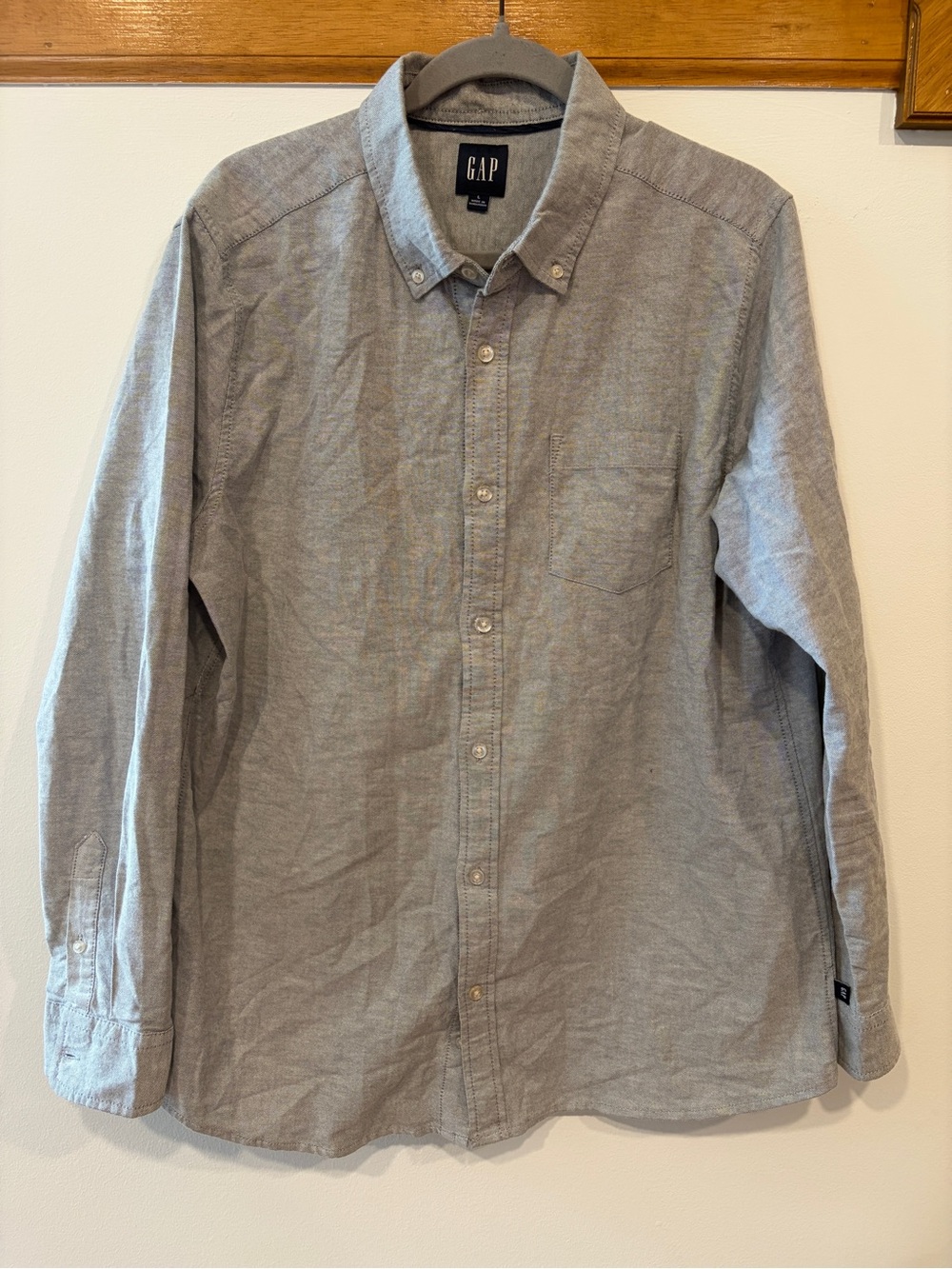 GAP Men's Gray Button-Down Shirt - Size Large